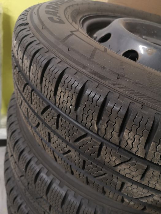 Зимни гуми Pirelli carrier 275 75 16C с джанти 5х130 за Ducato Maxi