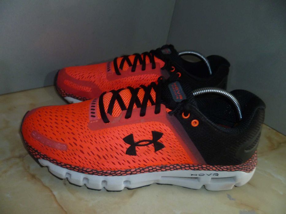 Under Armour  маратонки №45