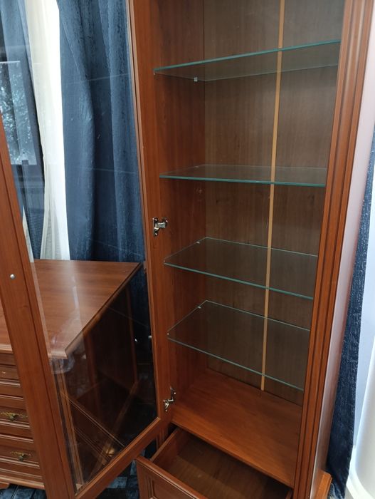 Продаю мебель для кабинета