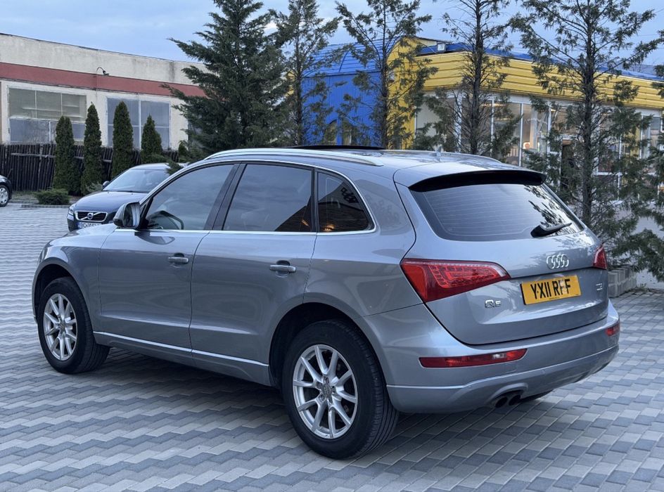 Dezmembrez Audi Q5 2.0 Tdi 170 cp Quattro  2011 cod motor CJC CGL CAH