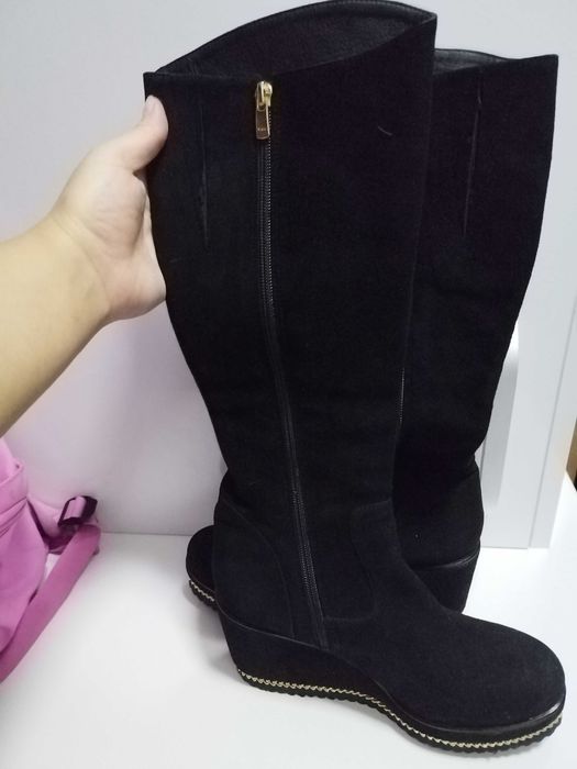 Дамски ботуши 38 номер естествен велур на платформа