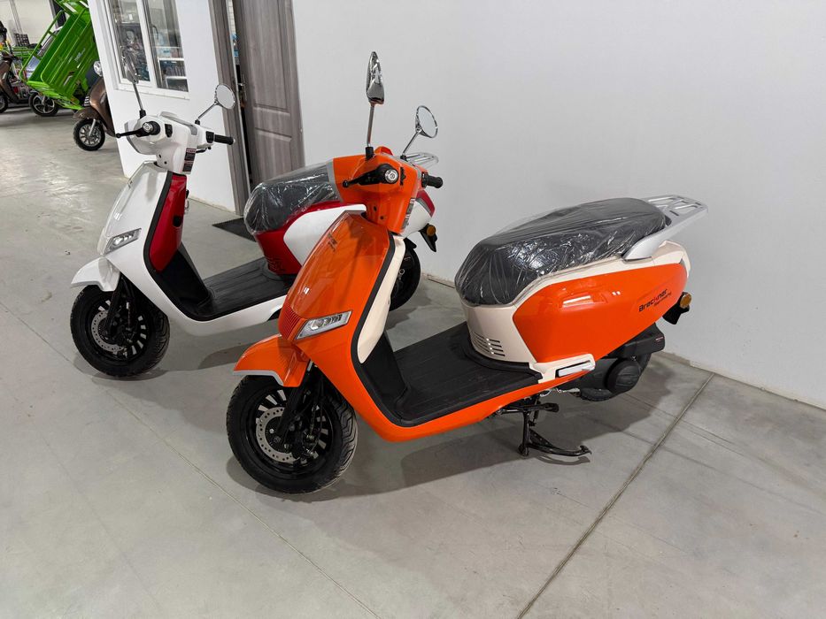 Scuter Breckner cu permis FRIDA 125CC agramix