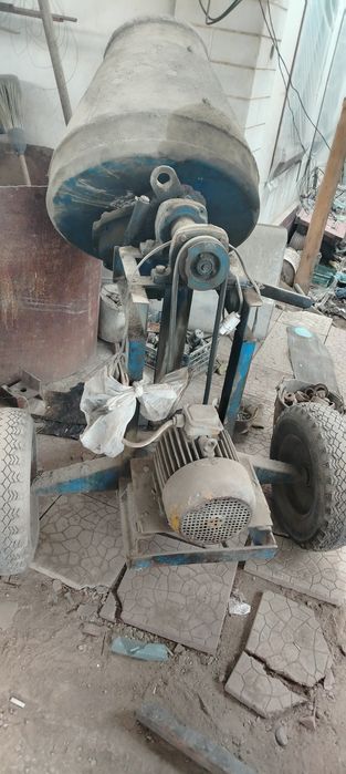 Бетономешалка бу.