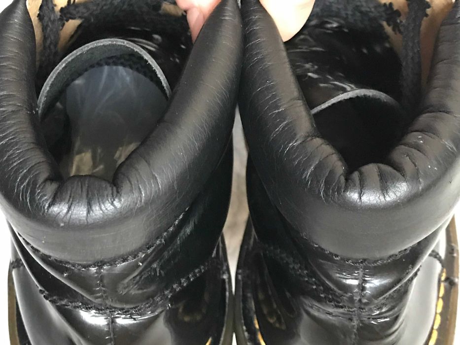 Ghete negre unisex Dr .Martens piele lacuita originale bocanci negri