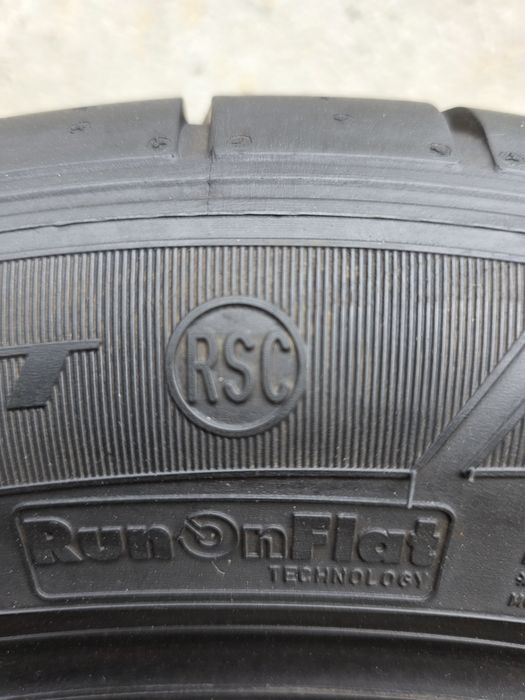 Vând două anvelope de vara dunlop 245 50 18  dot1522
