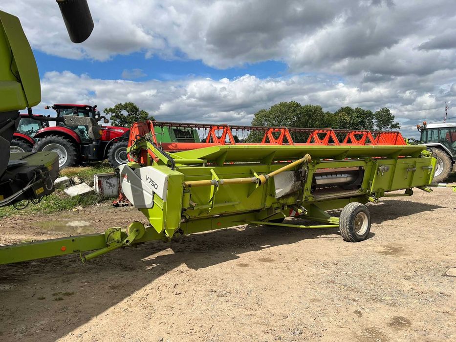 Combina agricola Claas Lexion 570, an 2005, AC, header 7,50 metri. Import Iulie 2026