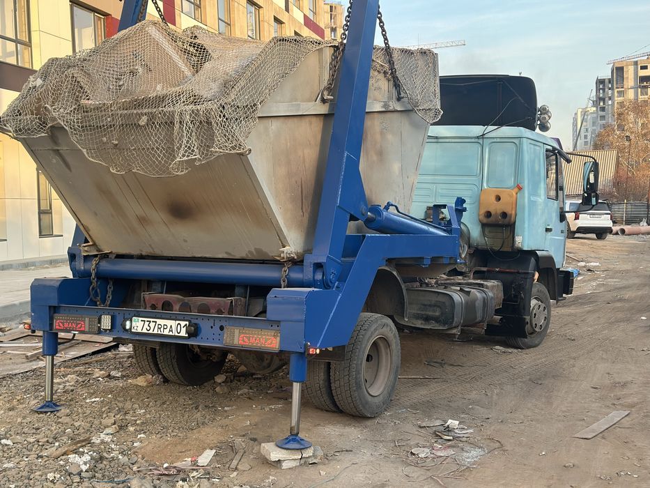 Вывоз мусора спец техникой