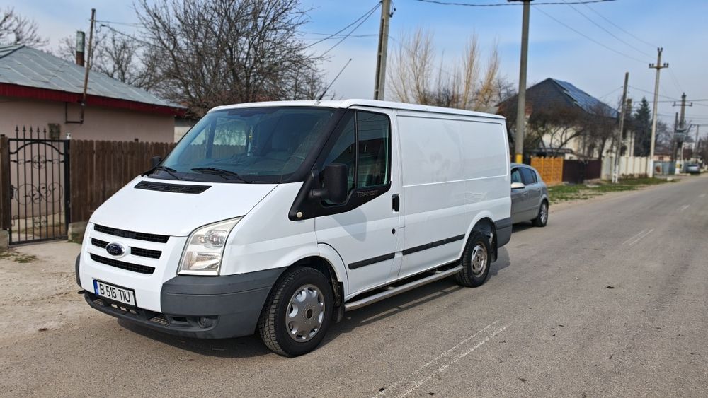 Ford Transit 2.2 Diesel 2011 – Investiții peste 23.000 lei,
