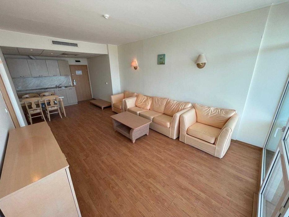 Продава се Двустаен апартамент в к.к. Слънчев бряг - 94 кв.м за 830 €/кв.м - Снимка #1