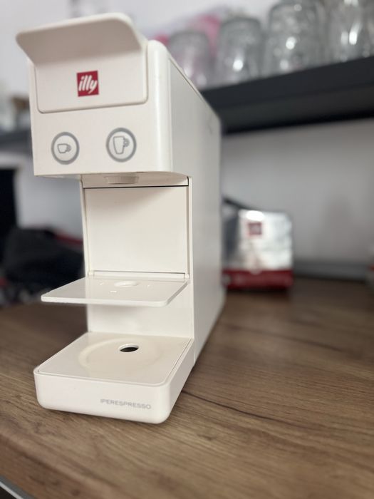 Aparat cafea ILLY Iperespresso