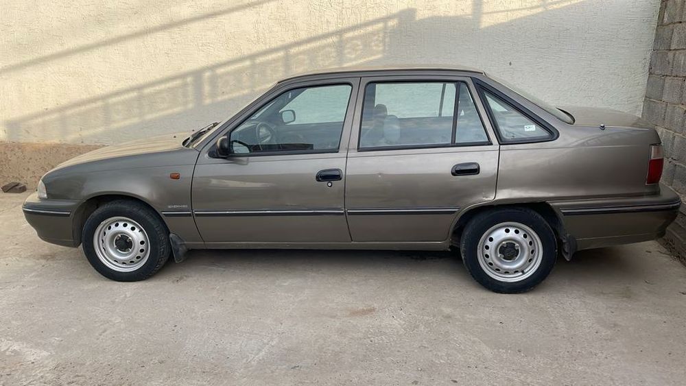 Neix машина 2003.