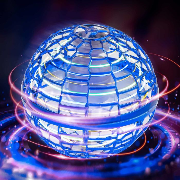 Летяща спинер топка бумеранг въртяща се свети светлини Flying ball