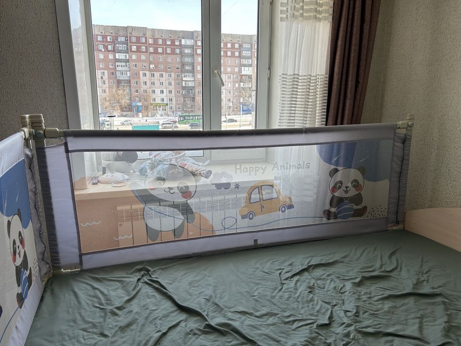 Бортик для кровати