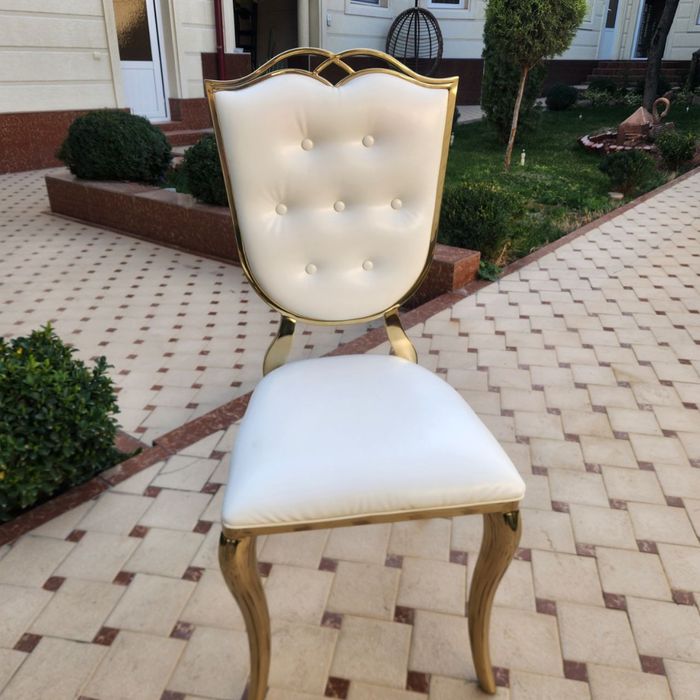 Xitoy stullari eng birinchi qo’l orqali sotiladi