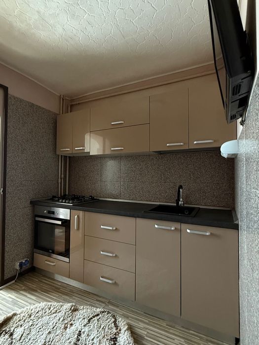 Apartament 2 camere de închiriat-zona Dedeman
