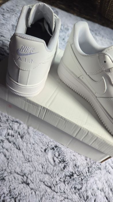 Nike Air Force 1 Triple White