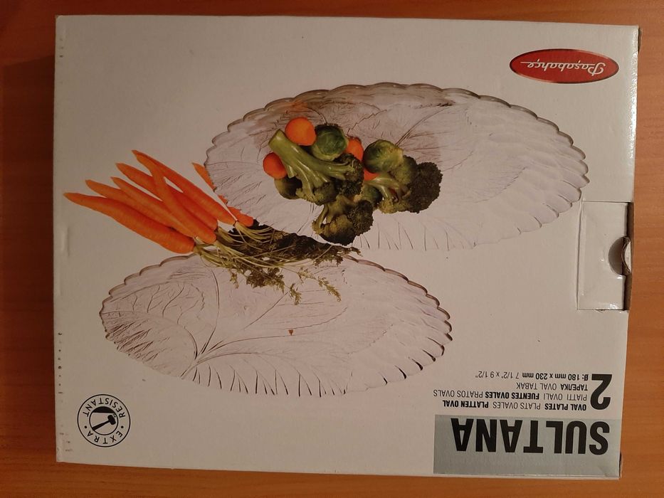 Тарелки        блюдо