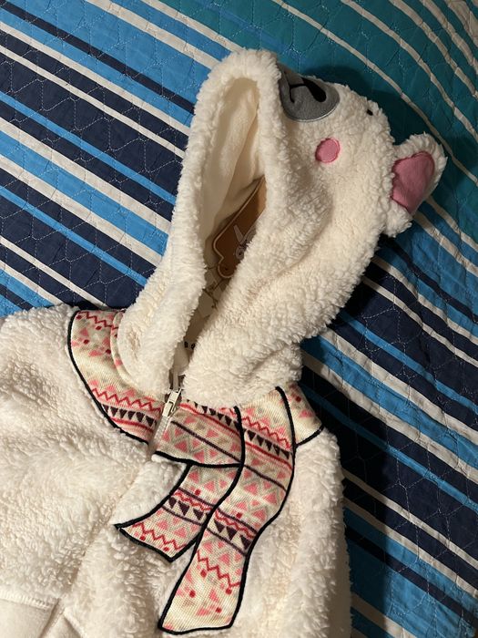 Пухкав гащеризон onesie с уши