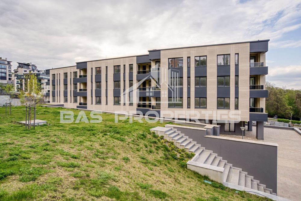 Продава се Четиристаен апартамент в София, Бояна - 152 кв.м за 2507 €/кв.м - Снимка #2