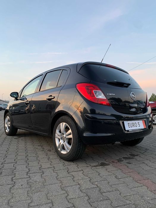Opel Corsa Facelift 2014 Benzina 1.4 MPI EURO 5 Active Frumos Dotat