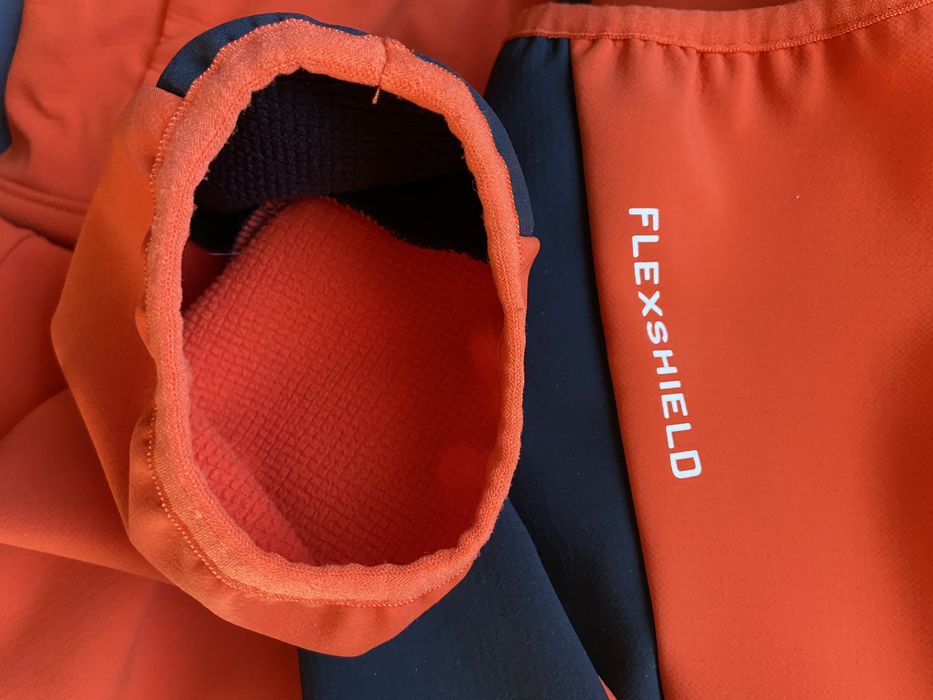 Vând geacă Jack Wolfskin  softshell Eagle Peak ll