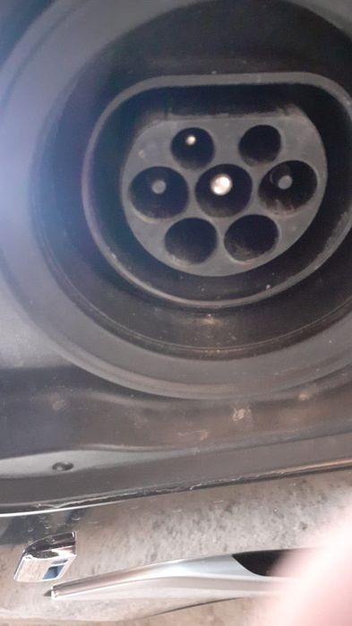 Кабел за зареждане на електромобил станция  тип 2  2,4KW