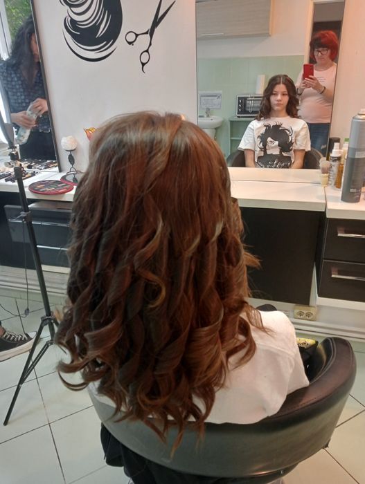 Servicii profesionale de coafura