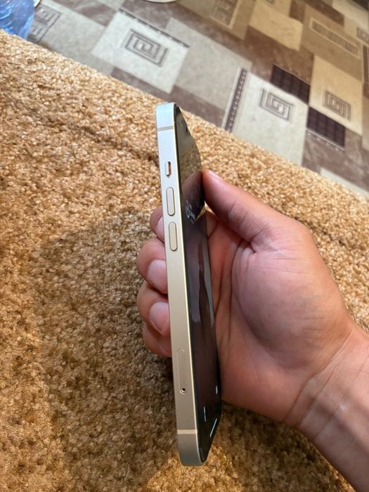 Iphone 13 , 128GB , белый цвет