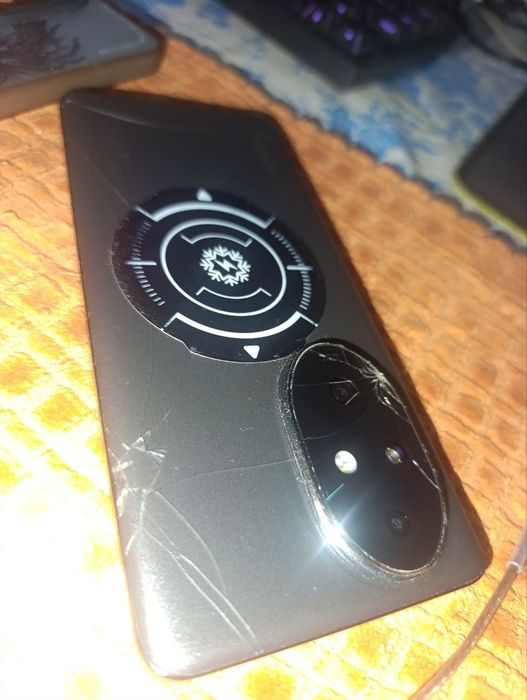 Honor 200 pro 5g, 12/512, karobla dak full.