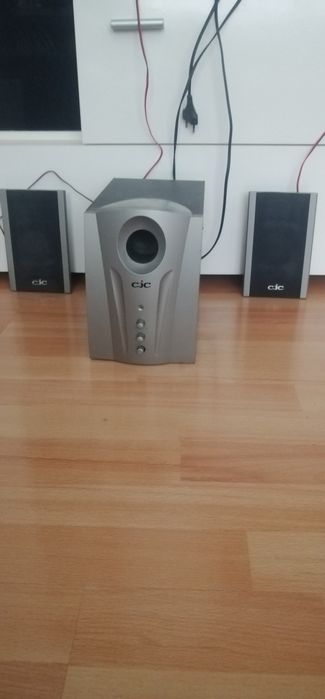 Sistem audio universal