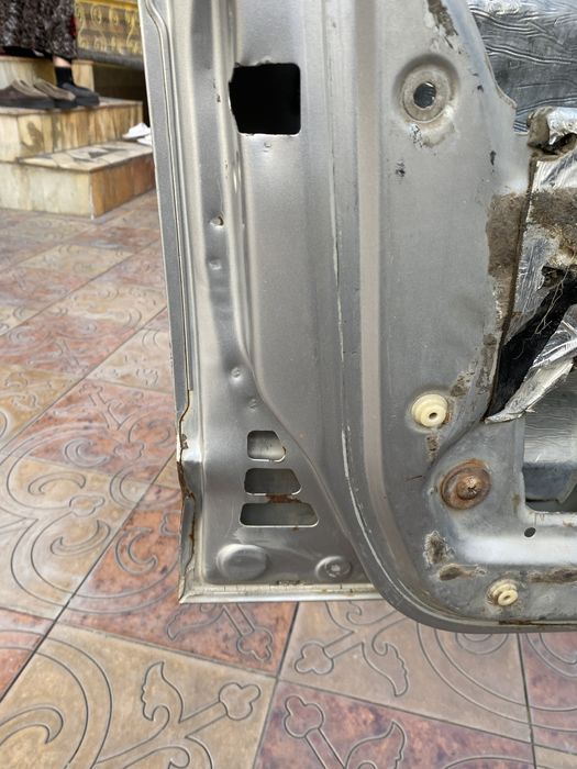 Тико Эшиклари олди чап