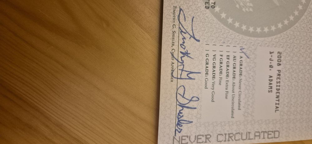 Vând moneda de colecție.