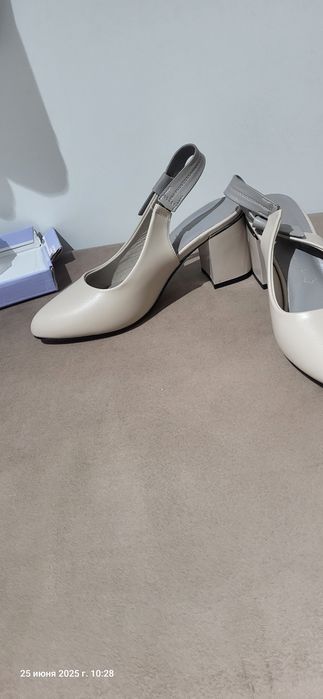 Продам туфли женские