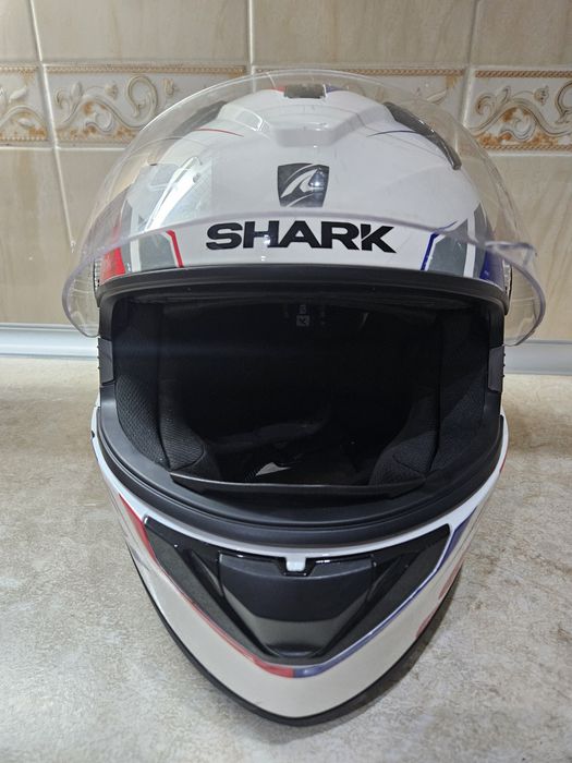 Продаётся мотошлем