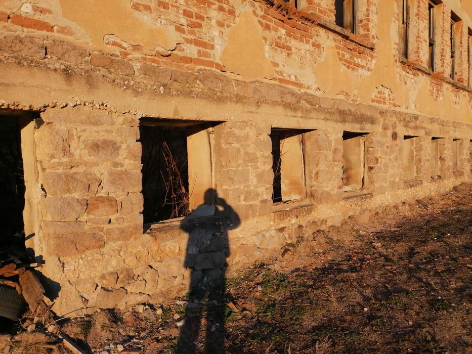 Продава се Парцел в София, Център - 3050 кв.м за 105 €/кв.м - Снимка #6