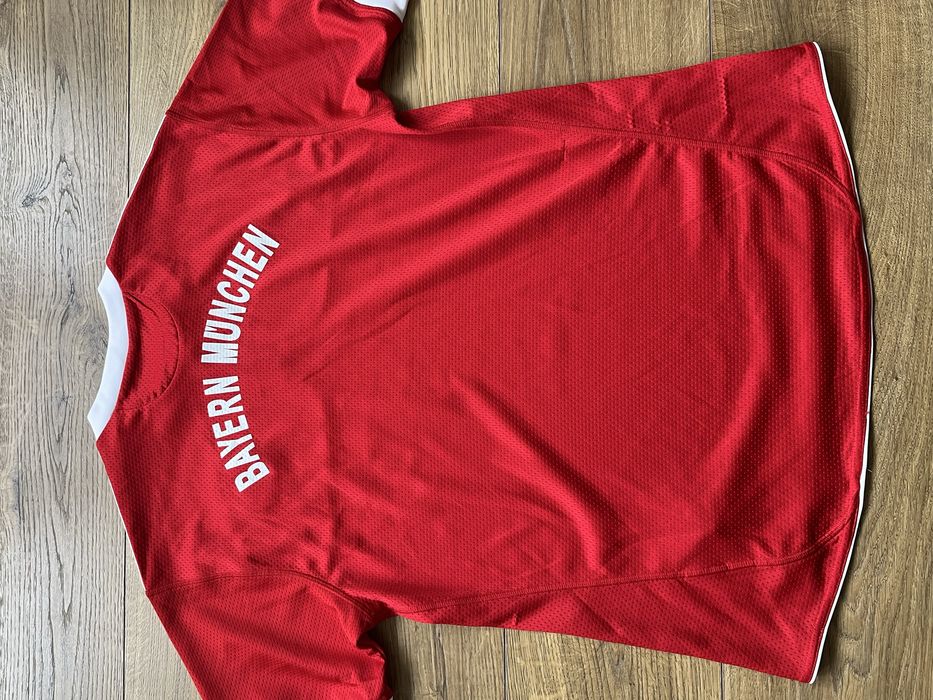 ADIDAS - Bayern Munchen : Байерн сезон 2009/2010  размер М / Оригинал