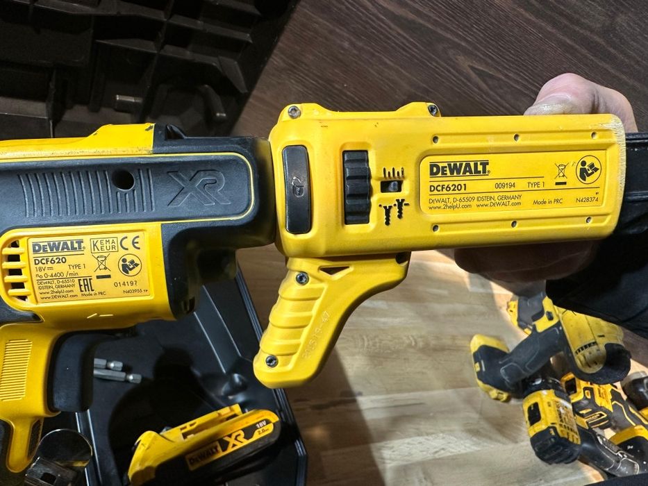 Masina de insurubat pentru gips carton Dewalt DCF620P2K