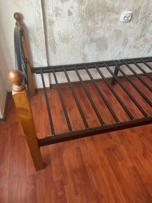 Продам кровать