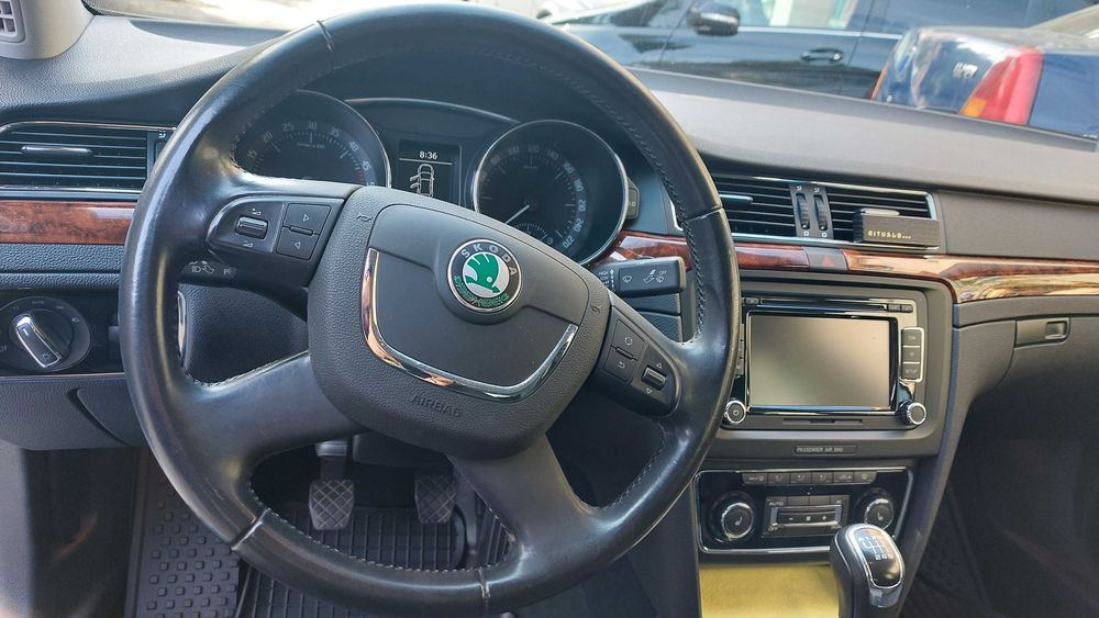 SKODA Superb 2009 — imagine 5