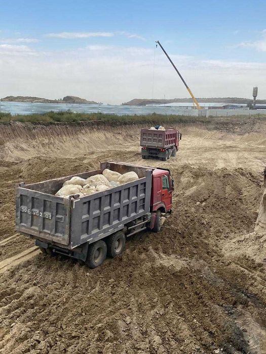 Аренда самосвалов, Услуги спецтехники