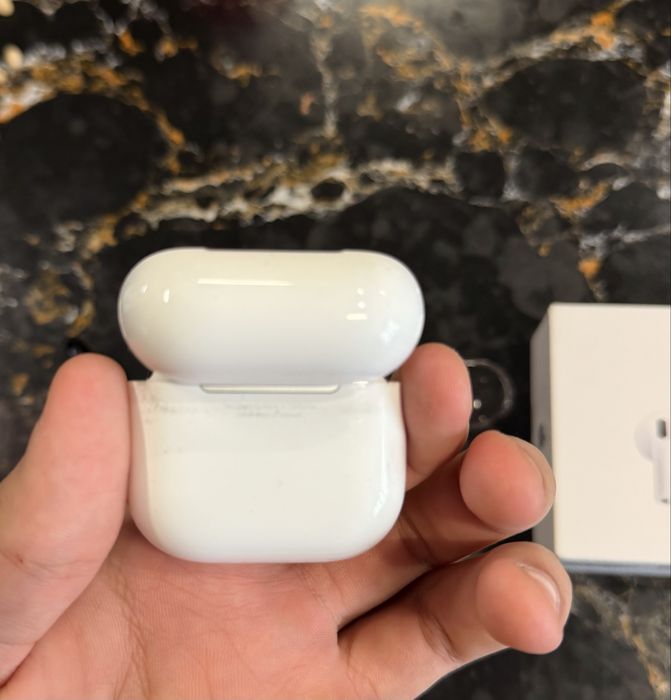 AirPods 4 с шумоподавлением оригинал