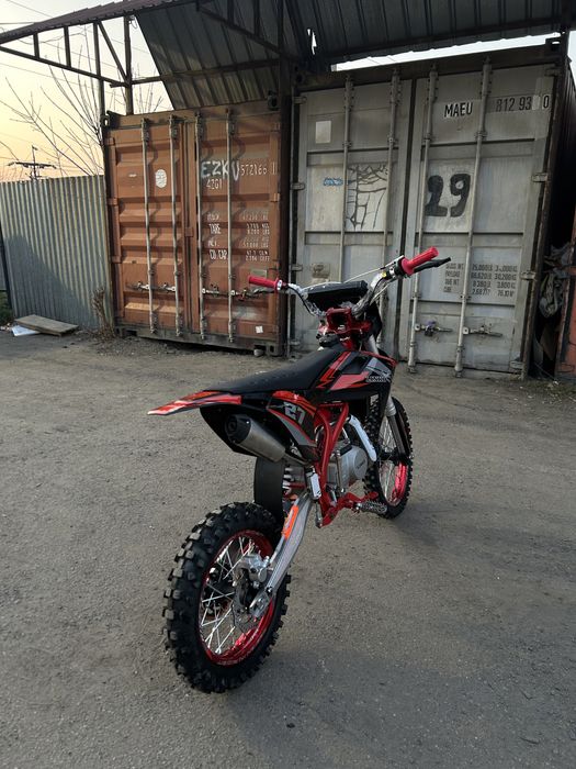 Новые питбайки и мотоциклы