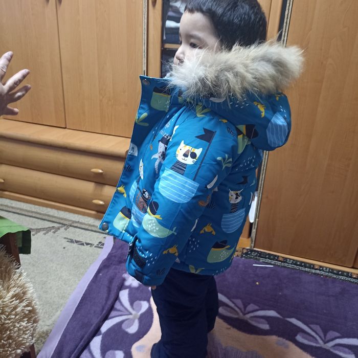 Продам комбинезон куртка