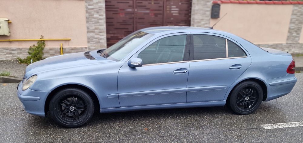 Mercedes e an de fabricatie 2004