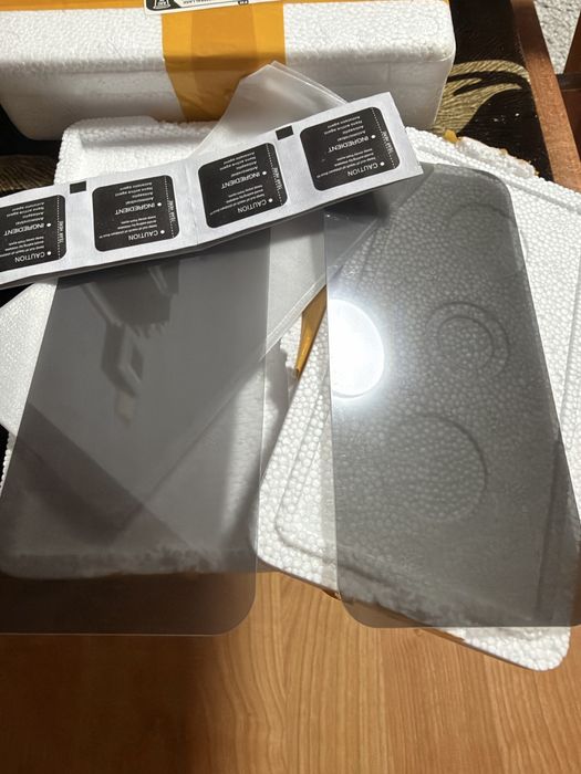 2 x folii privacy iphone 14 pro max