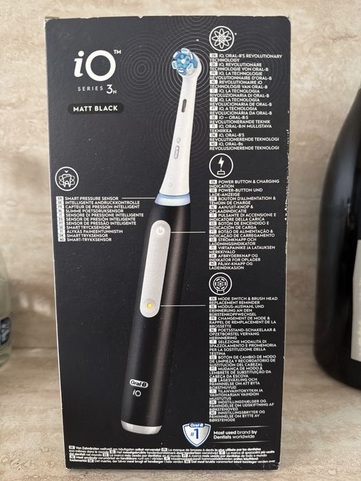 Oral B iO serie 3 si Pro Vitality