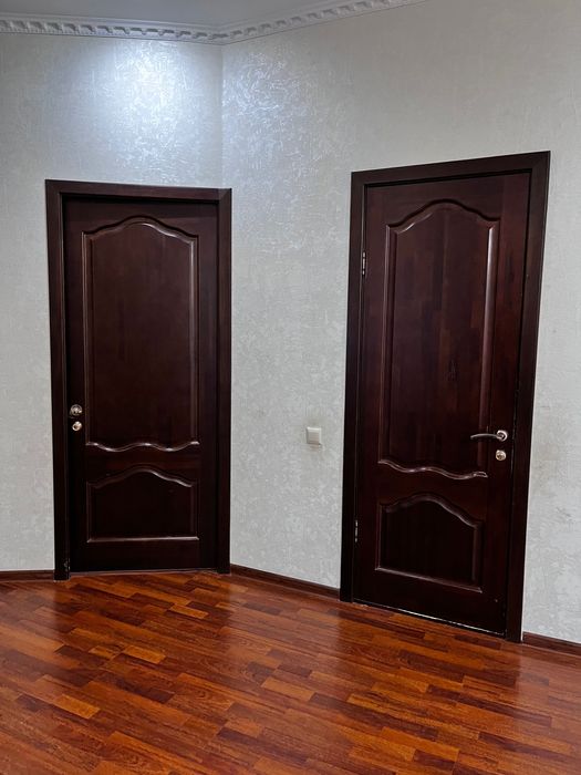 Двери межкомнатные дерево