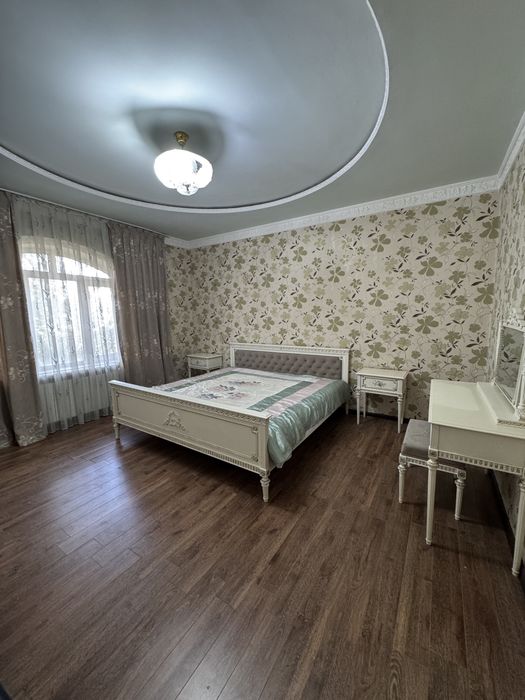 Большой загородный дом