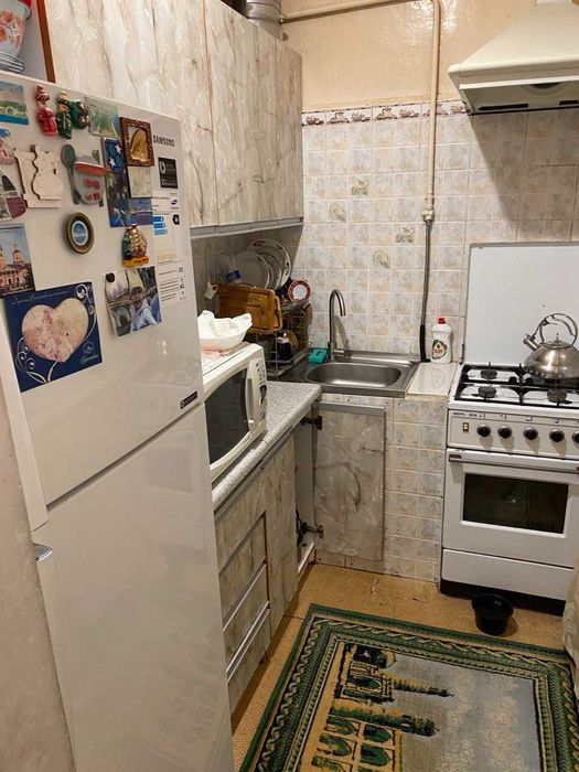 3-х комнатная квартира. Миробадский р-н. 158 школа.