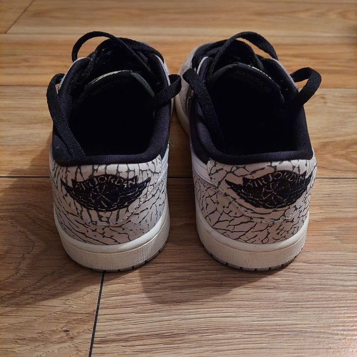 Air Jordan 1 Low OG "Black Cement"